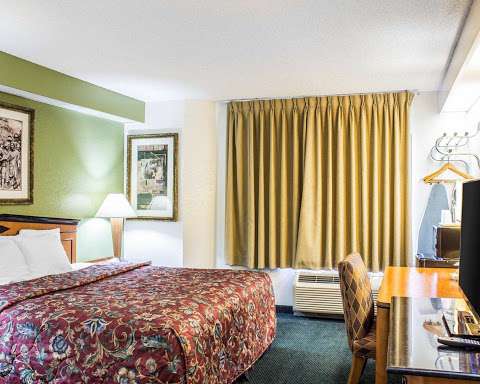 Econo Lodge Inn & Suites Raleigh North Econo Lodge Inn & Suites Raleigh North